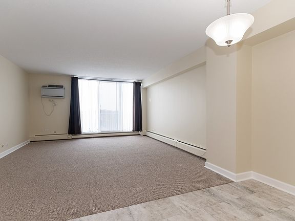 2nd image of 2200 S Stewart Ave APT 5G