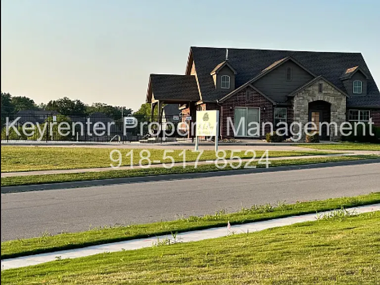 3117 Stonewall Dr — Photo 13