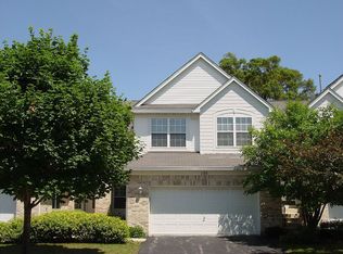 135 Bay Dr, Itasca, IL 60143