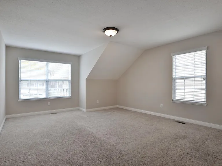 1412 Leesland Dr — Photo 35