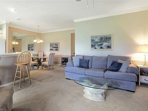 4th image of 20562 Candlewood Holw