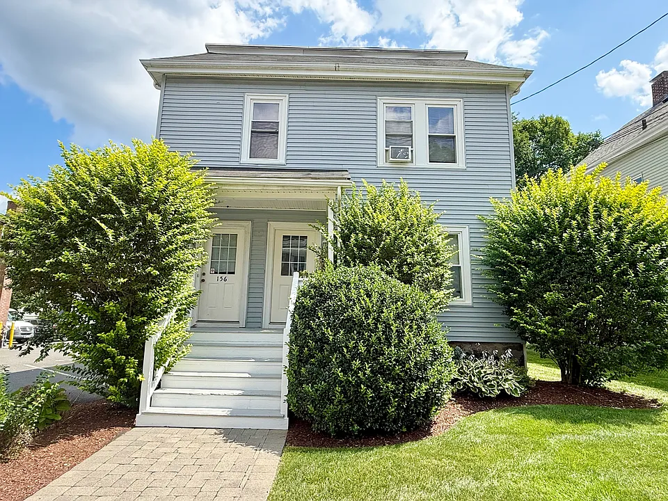 158 Lowell St #1