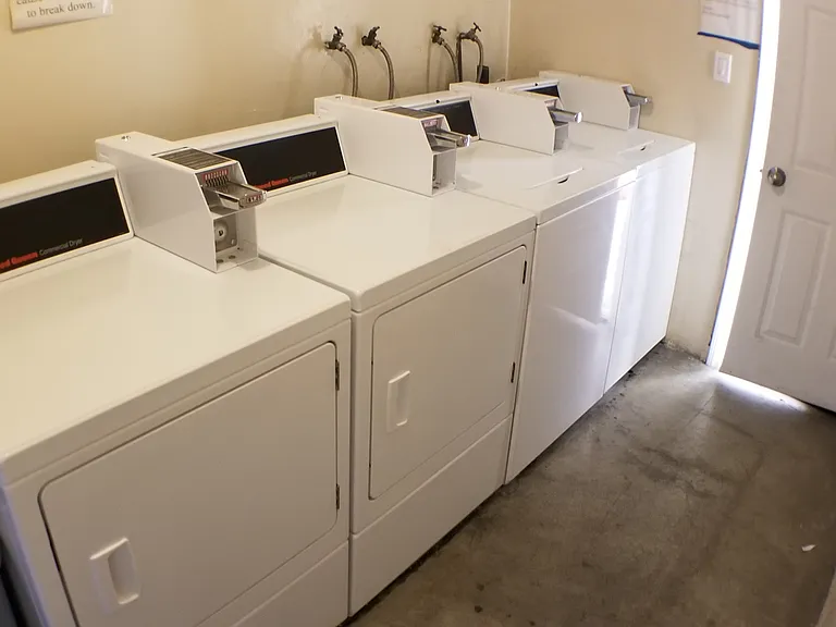 Common area Laundry Room