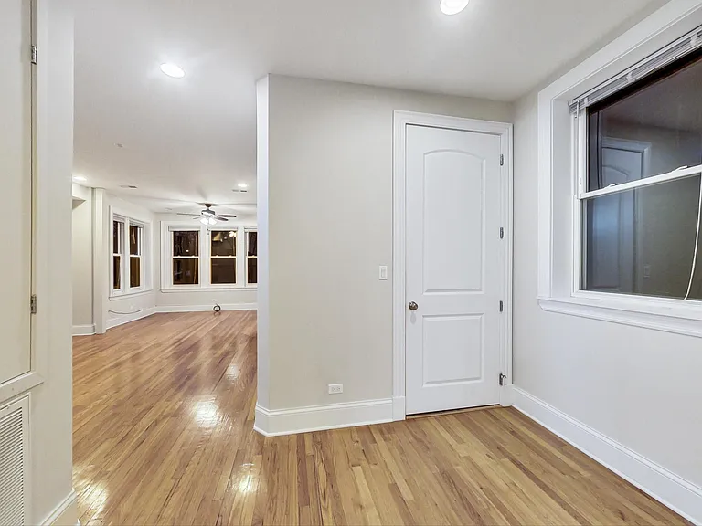 2621 W Leland Ave #1 — Photo 14