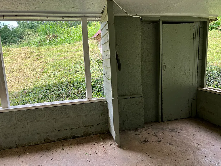 525 Virtue Rd — Photo 8