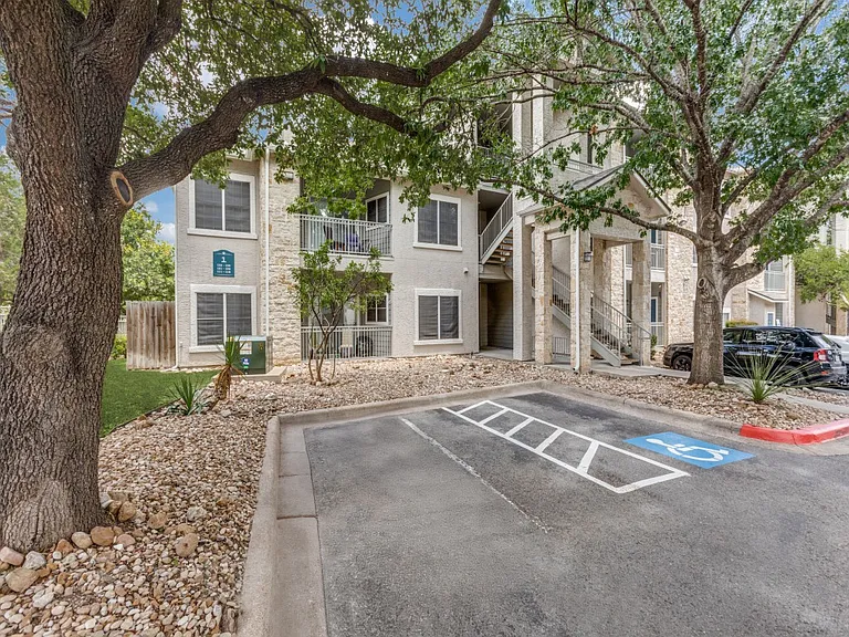 Canyon Ridge — Photo 28
