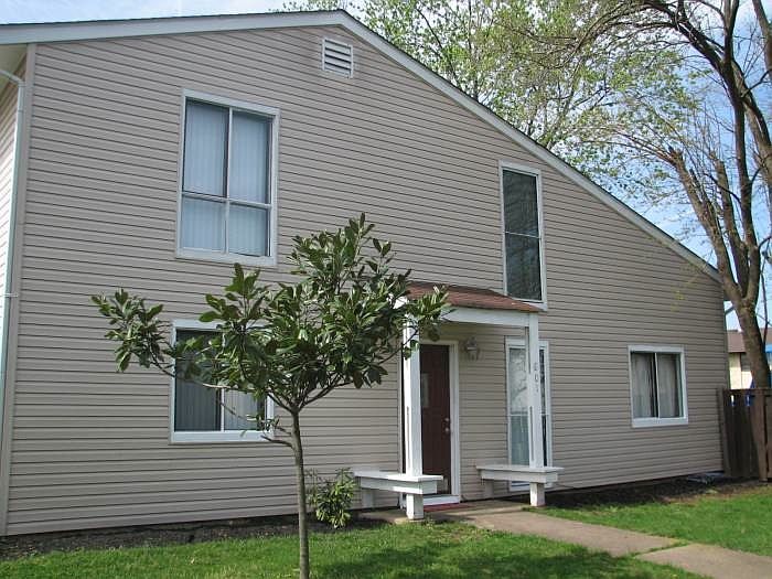 1st image of 801 Sugarland Run Dr