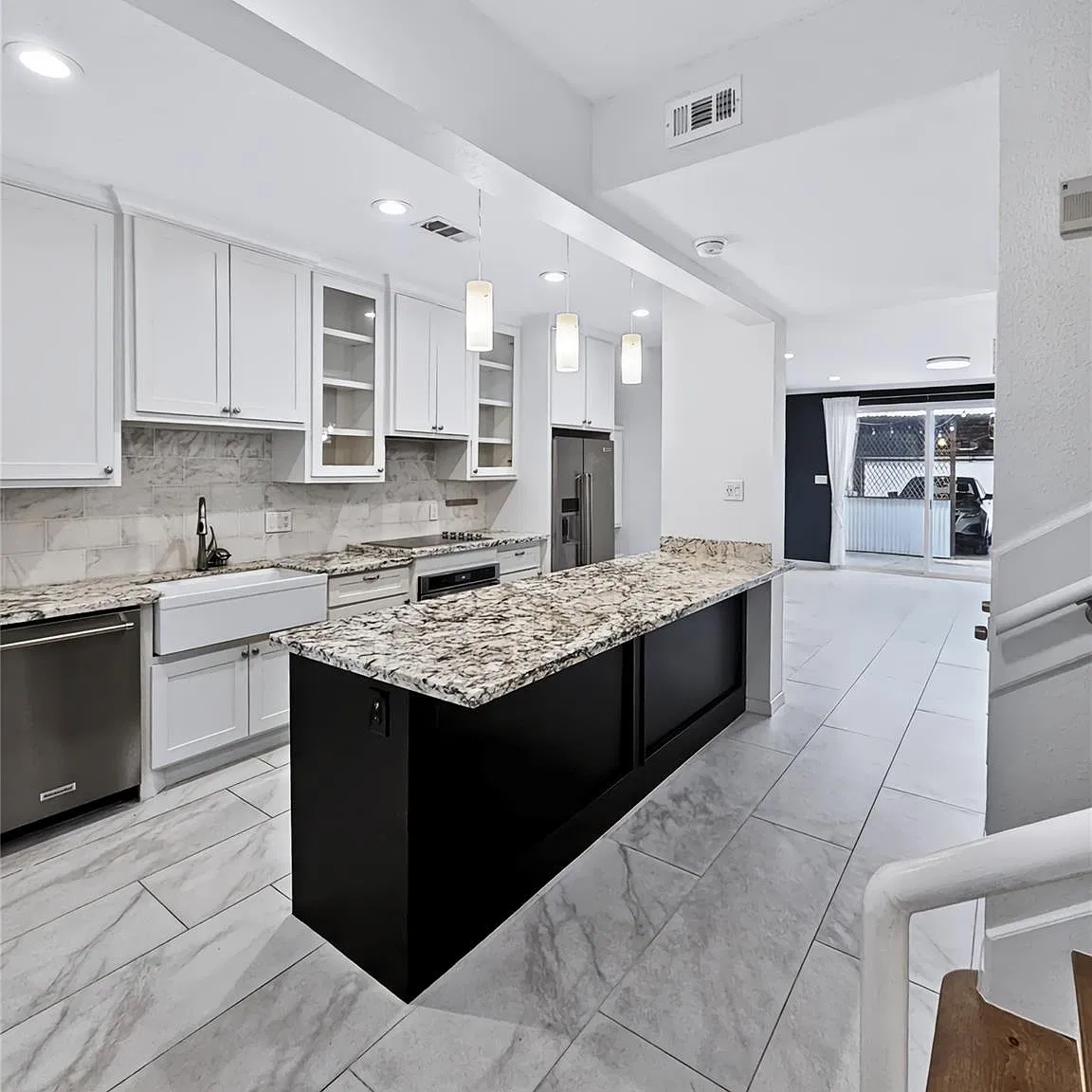 2 bed, 2.5 bath, 1444 sqft, $2,650 — Photo 1