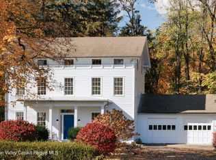 202 Blue Hill Rd, Hudson, NY 12534