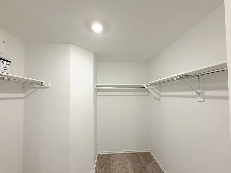 16301 Harvester Dr — Photo 18