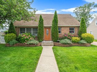 178 Chamberlin Street, Oceanside, NY 11572