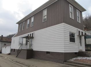 815 Lincoln Ave, Bridgeport, OH 43912