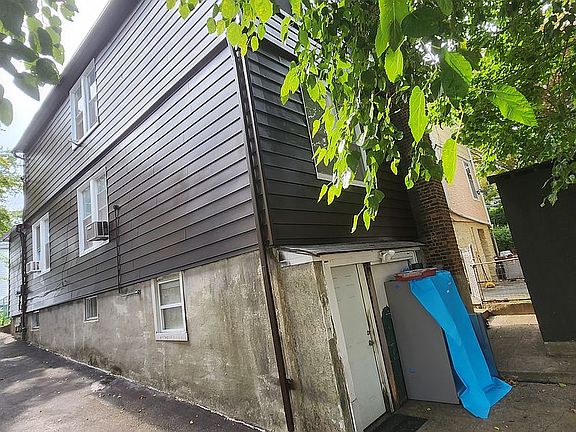 4th image of 4534 Murdock Ave