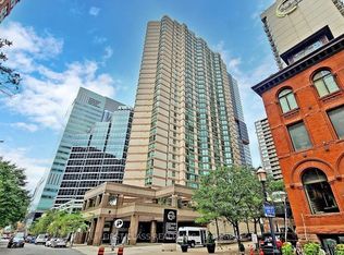 38 Elm St #611, Toronto, ON M5G 2K5