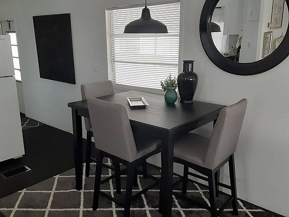3rd image of 259 W Piedmont Ave