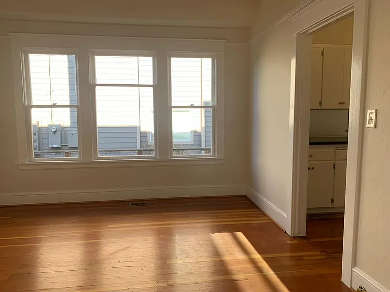 4920 SE Franklin St — Photo 7