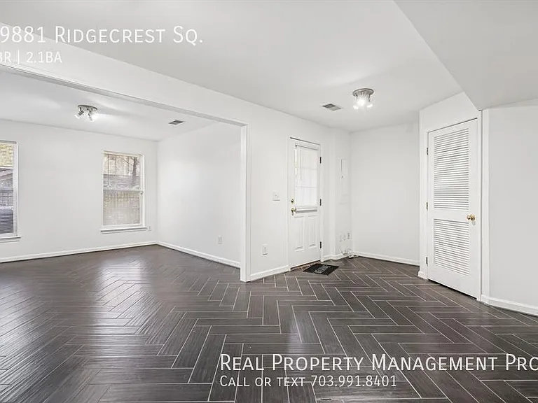 19881 Ridgecrest Sq — Photo 29
