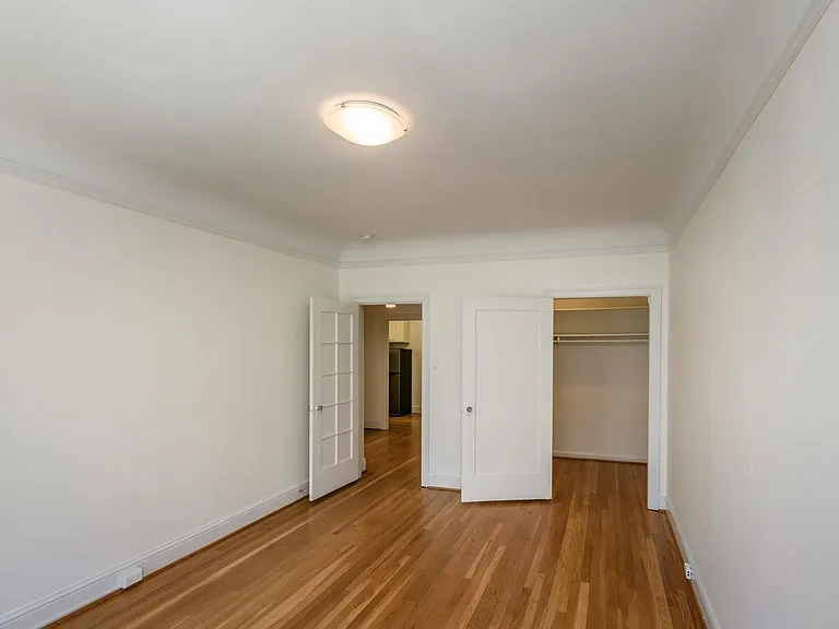 701 Pine St — Photo 6