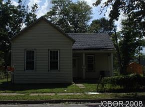 1st image of 112 E Laurel St