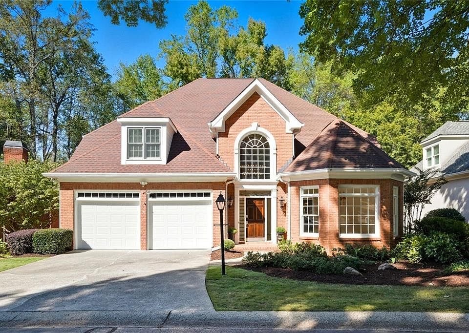 1st image of 4573 Fountain Dr NE