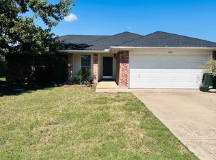 3016 Hillsdale St, Corsicana, TX 75110