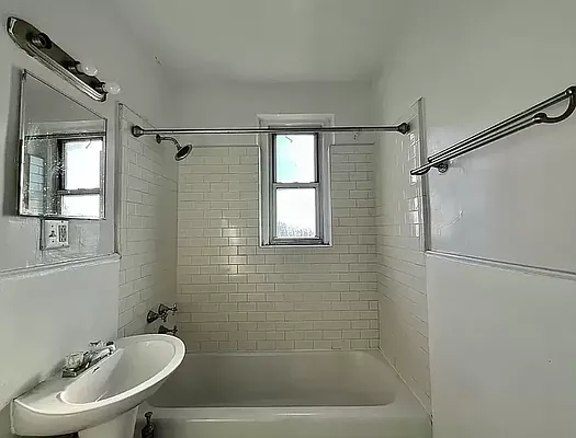 Rented by Highline Residential | media 6