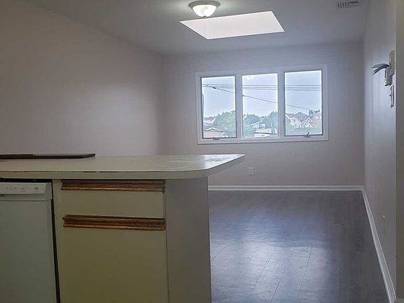 5th image of 47 Bergen Blvd #6B