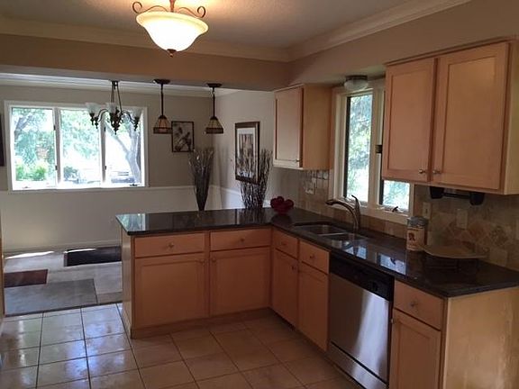 2nd image of 13000 Terrace Cir