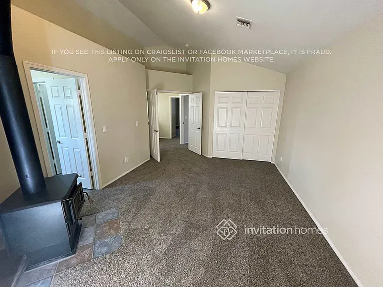 2017 E Marquette Dr — Photo 14