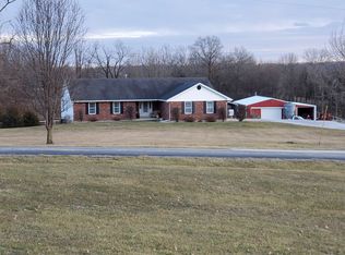 218 Lincoln Ln, Winfield, MO 63389