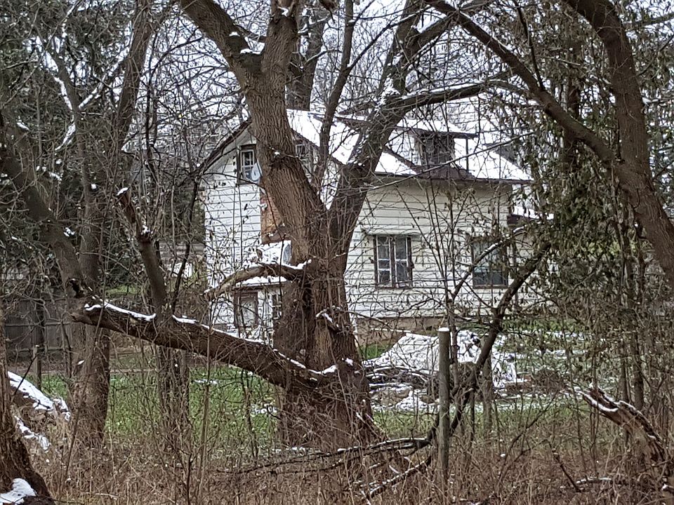 1st image of S16w22171 Arcadian Avenue