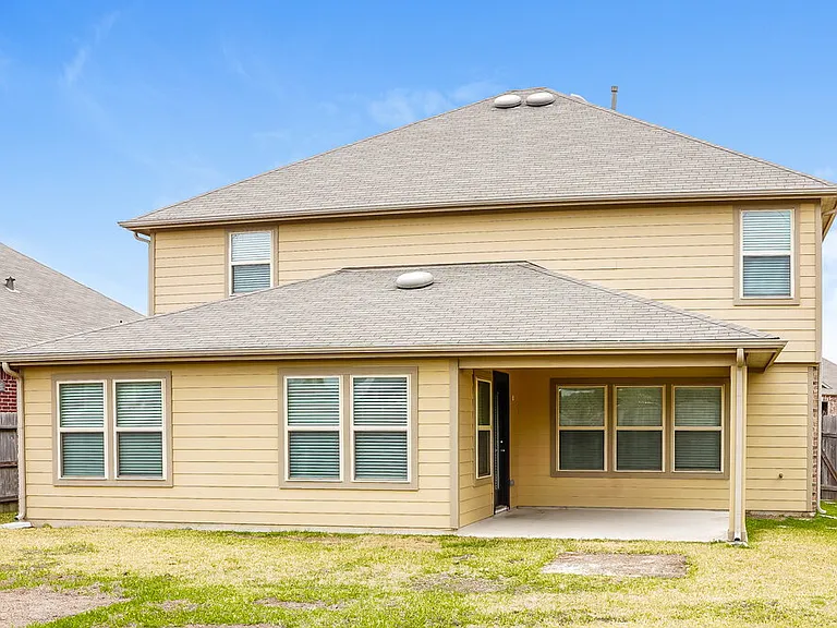 8011 Bunch Grass Ln — Photo 17