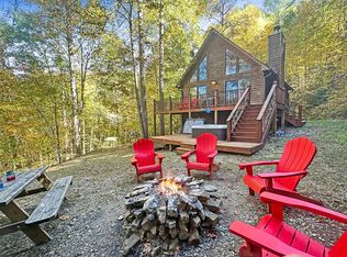 370 The Pnes, Robbinsville, NC 28771