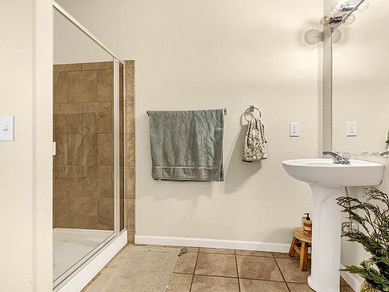 848 Wahsatch Rdg — Photo 25