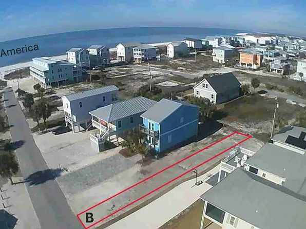 104 32nd St Suite B, Mexico Beach, FL 32456