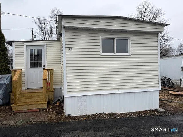 Building Photo - 55 Sugar St #17