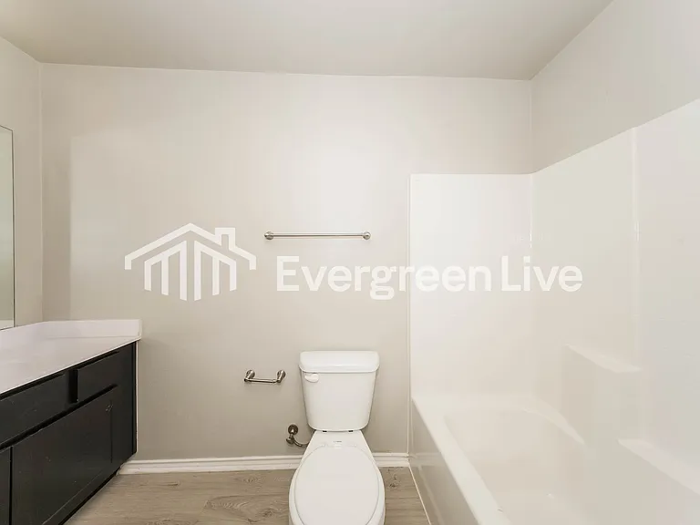 9601 Evie Dr — Photo 14