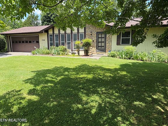 2nd image of 1930 Plumb Creek Cir