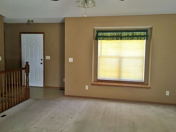 3rd image of 1709 W Edgewood Dr