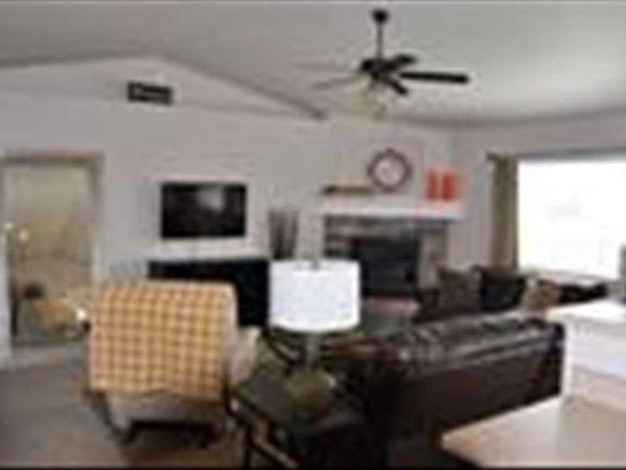 3rd image of 1920 Autumn Cir