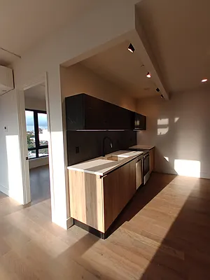 Rented by City Vista Inc | media 27