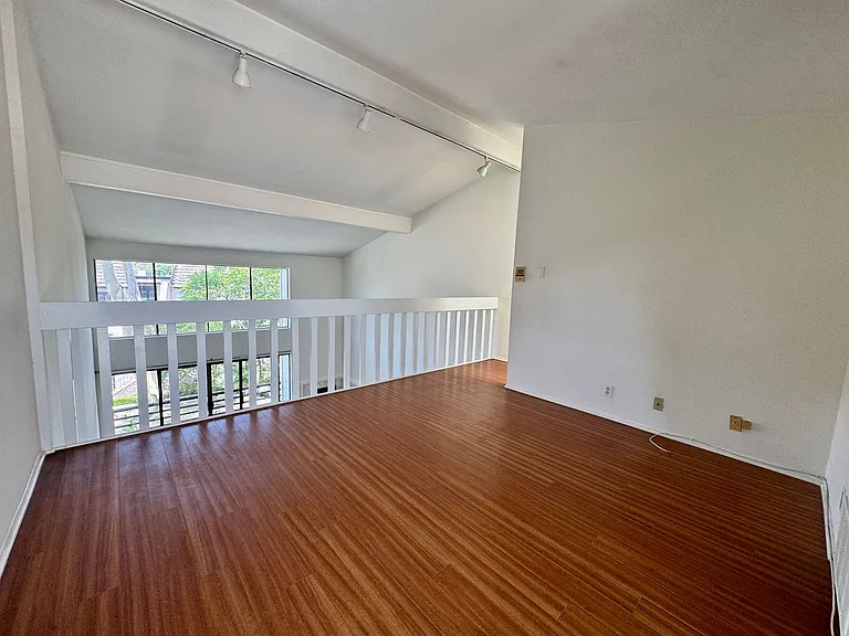 10633 Holman Ave #3 — Photo 9