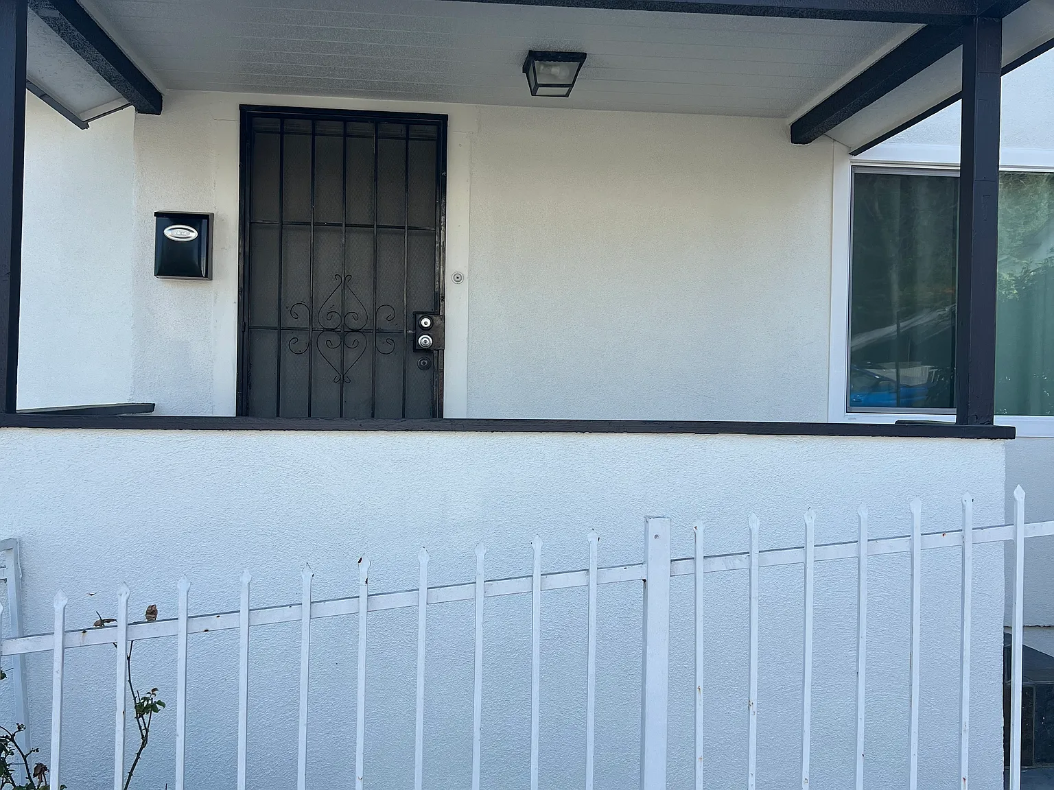 3 bed, 1.5 bath, 1100 sqft, $3,500 — Photo 2