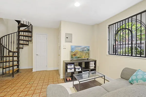 Rented by Citi Habitats | media 11