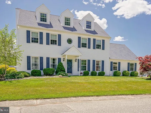 24 Concord Pl, Logan Township, NJ 08085