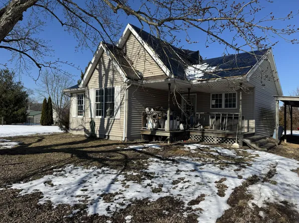 2628 W 1st Ave, North Judson, IN 46366