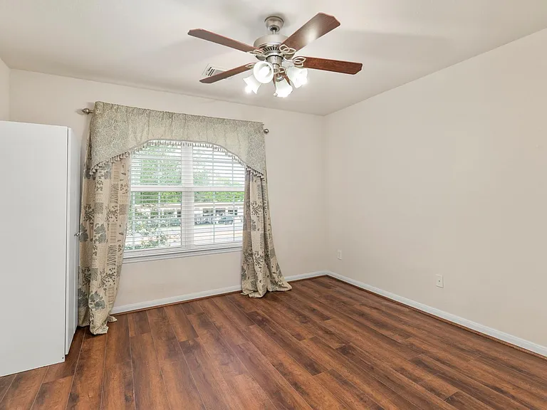1146 Glenwood Canyon Ln — Photo 19