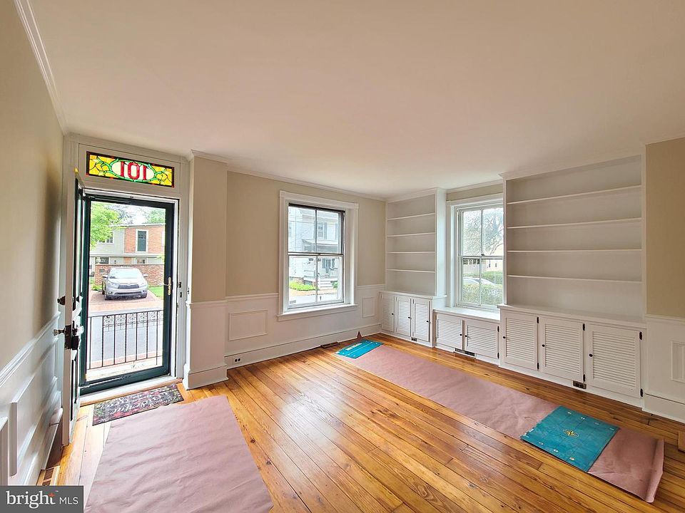 101 Penn St, Newtown, PA 18940 Zillow