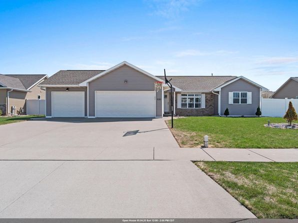 830 ROTH ROAD, De Pere, WI 54115