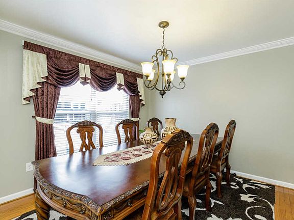 3rd image of 4388 Hawkins Glen Way